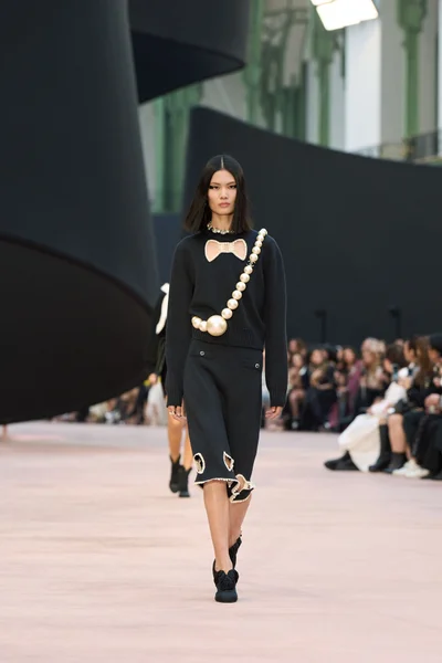 Look 44